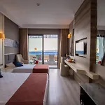 Hane Sun Elite 5* סייד